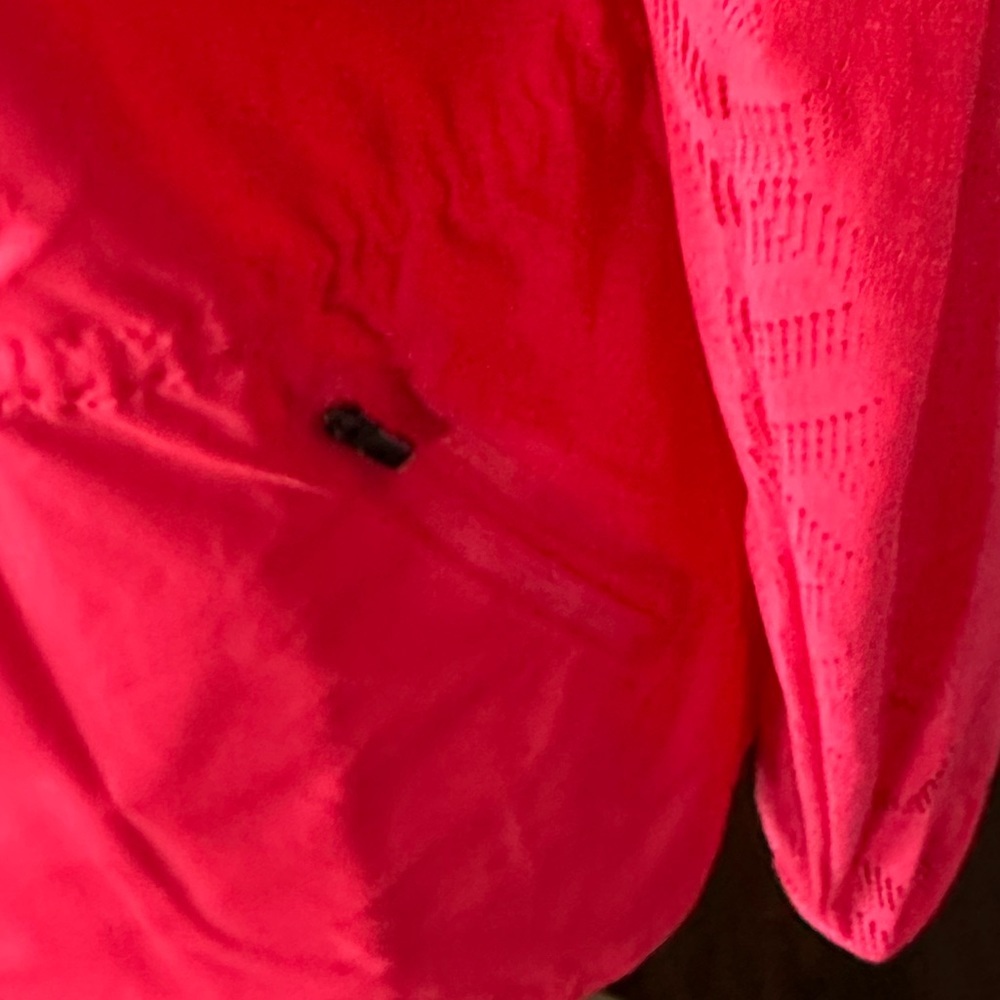 Under Armour Vent HeatGear Hooded Running Jacket Bright Pink Women's Large NWTs - Picture 4 of 13